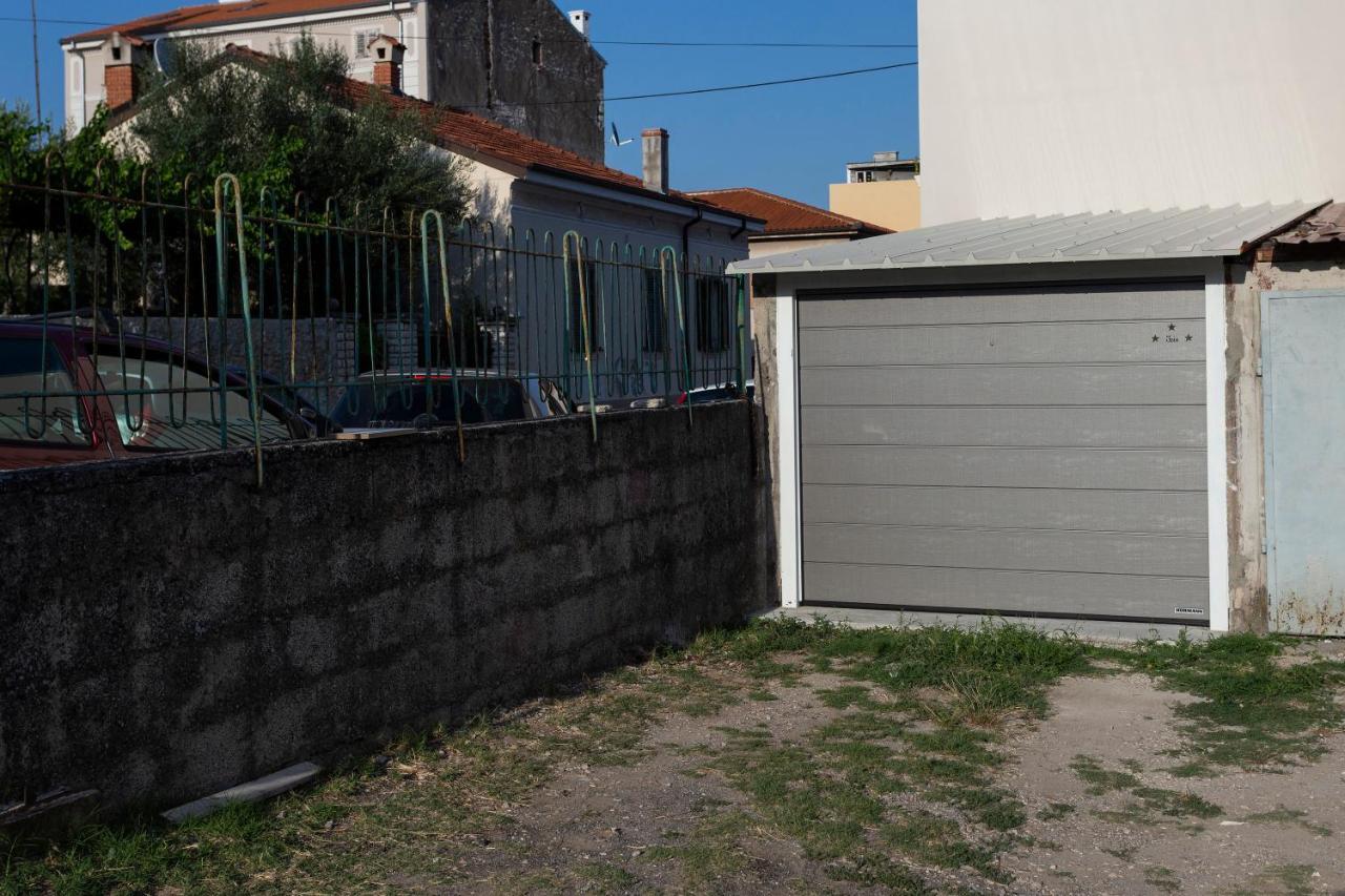 Apartman Izis Centar Pule Pula Exteriér fotografie